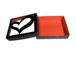 Caixa de Coração Para Kit Dia dos Namorados (Preto e Vermelho) - Erotiks